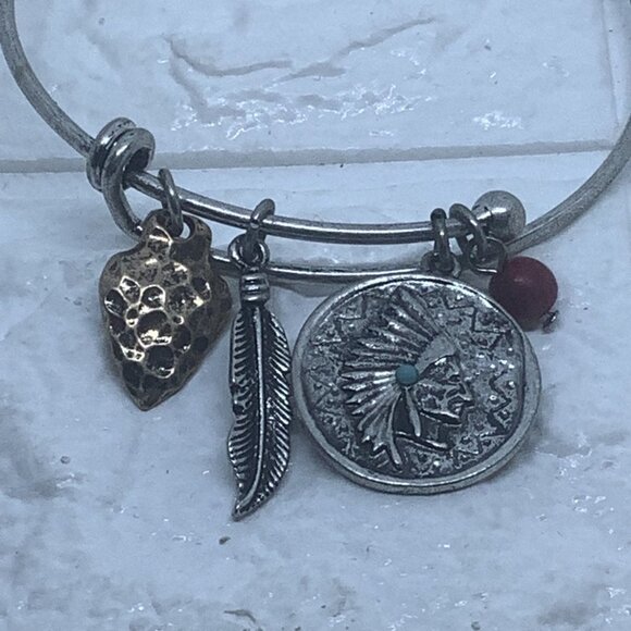 Bangle Wire Bracelet Indian man Charm and Red Bead Silver Tone Women’s - Picture 3 of 7
